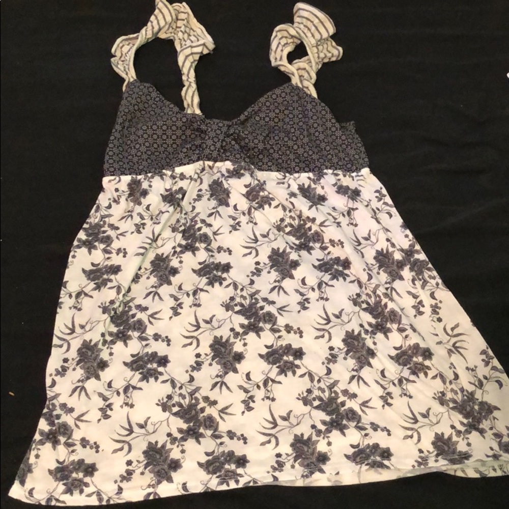 Floral top